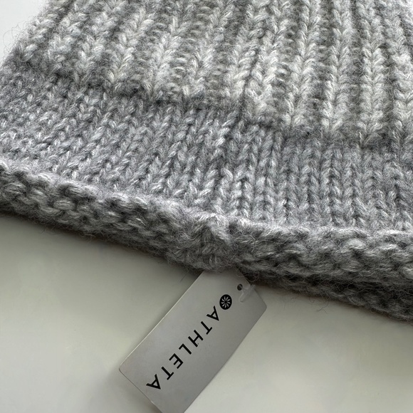 NWT ATHLETA Lizette BEANIE GREY Wool 16064 - Picture 4 of 4